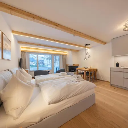 New Exclusive With Fireplace, Pool & Sauna דירה *