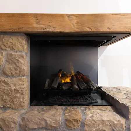 דירה New Exclusive With Fireplace, Pool & Sauna