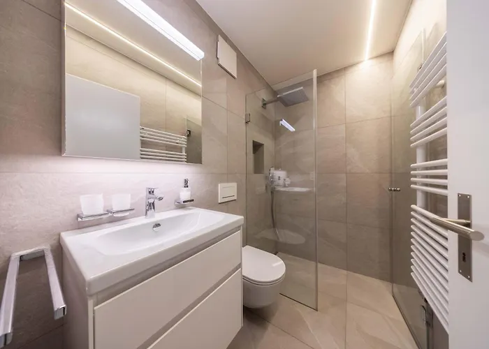 New Exclusive With Efireplace, Pool & Sauna Appartement Saint-Moritz