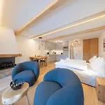 아파트 New Exclusive With Efireplace, Pool & Sauna 세인트모리츠