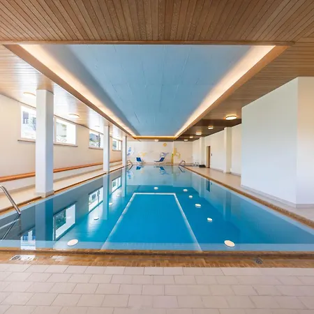 New Exclusive With Efireplace, Pool & Sauna * Svatý Mořic